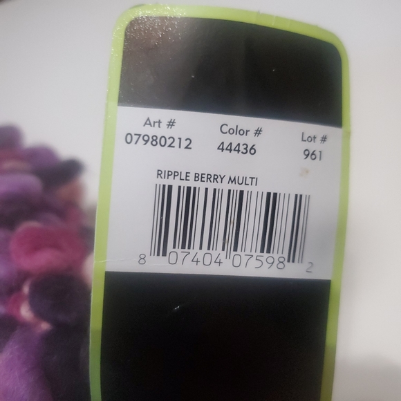 2/$15 Y2K Boucle Yarn Sensations Ripple Berry Multi 807404075982 - Picture 4 of 5